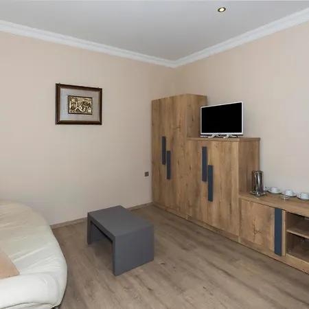 Hotell Petra Butik 2*