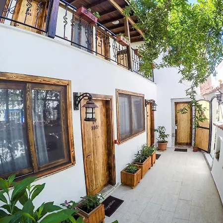 Petra Butik Hotell 2*